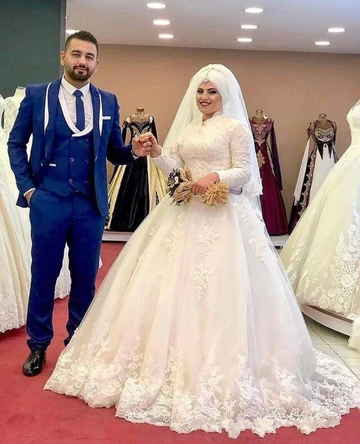 Buy Lace Cape Muslim Wedding Dress, Beaded Lace Bridal Dress, Hijab Wedding  Dress, White Wedding Dress, Islamic Dress, Long Sleeve Dress Online in  India - Etsy