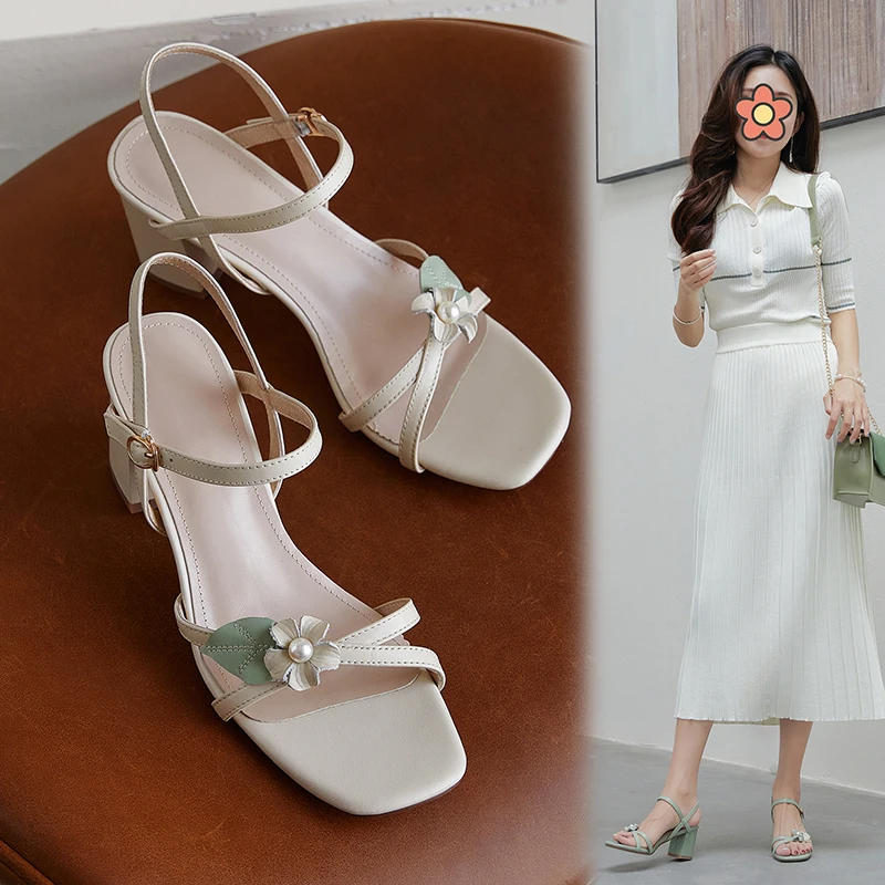 

2020 summer new super wild fairy camellia pearl thick heel sandals gentle wind square head high heel leather sandals Z885