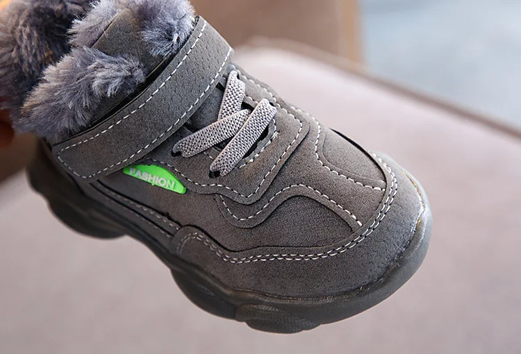 Fashion New Winter Children Boots Thick Warm Shoes Cotton-Padded Boys Girls Boots Boys Snow Boots Kids Slip on Sneakers
