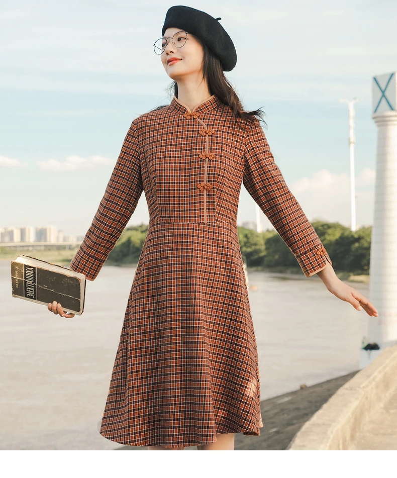 INMAN 2020 Autumn Winter New Arrival Plaid Dress Retro Cotton Buckle Collar Three-quarter Sleeve Dress