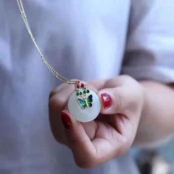 

Natural Hetian White Jade Men And Women Auspicious Safe Clasp Inlaid Green Butterfly Pendant Vintage Necklace Pendant