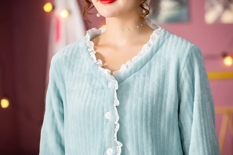 11580243301_169592721