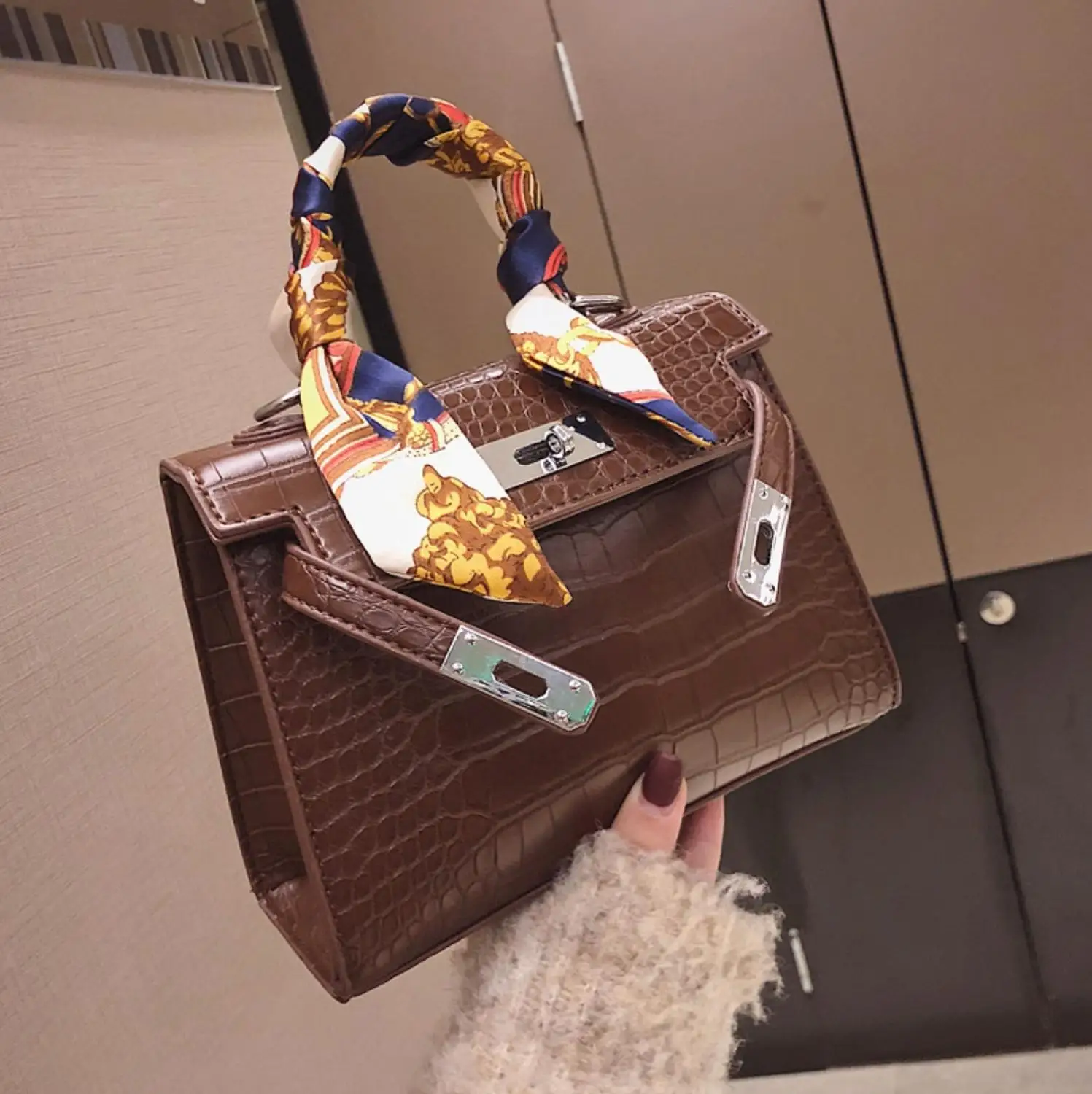

Fashion Alligator Pattern Messenger Handbag Brand Fake Cross-body Bag Tote Leather Clutch Shoulder Bag Small Flap PU Leather Bag