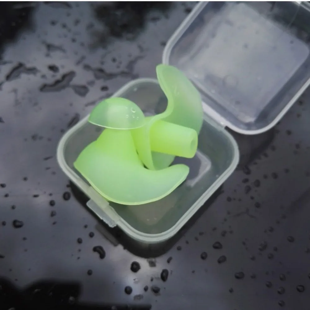 270239_no-logo_270239-3-03