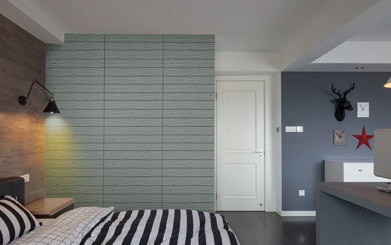 9223840077_1817757375