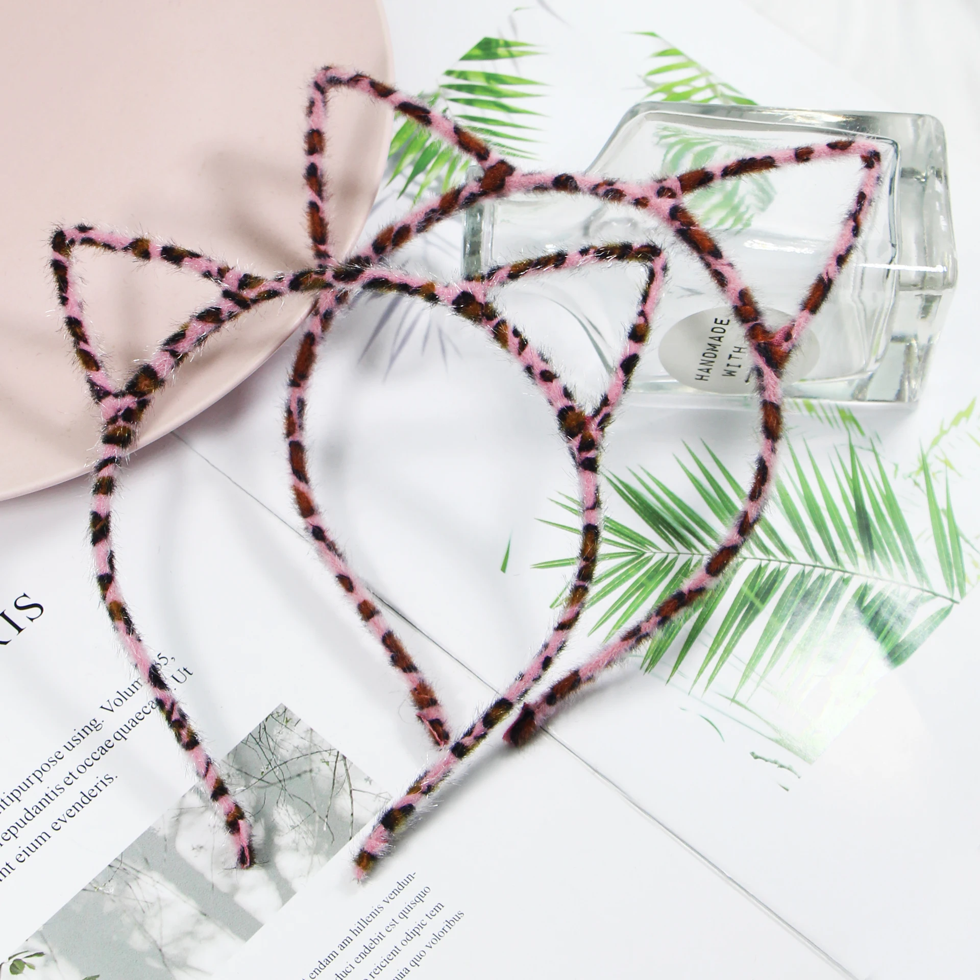 

1 PCS Stylish Women Girls Cat Ears Headband Accessories Sexy Head Band Hair Accessories Women Lovely Cute Party Prom Hair Hoop