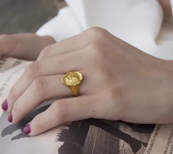 

Timeless Wonder Retro Brass Geo Portrait Rings Women Jewelry Punk Gothic Boho Ins Designer Top Trendy Hip Hop Figure Party 6563