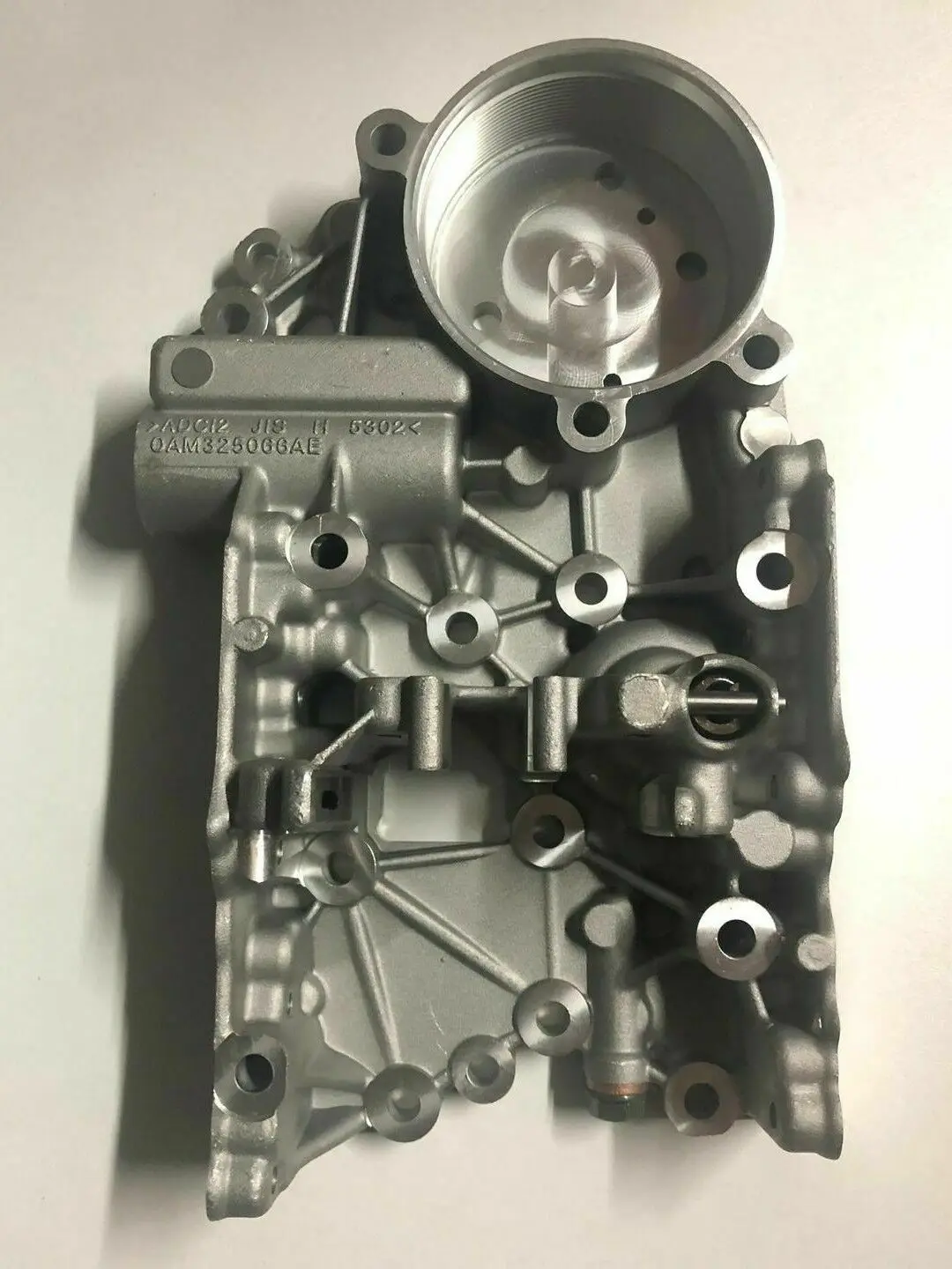 

Корпус автомобильного аккумулятора коробки передач OAM DSG DQ200 0AM325066AC 0AM325066AE для AUDI SKODA Passat Golf 7-скоростной 0AM325066R