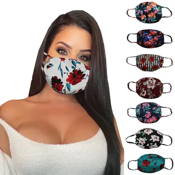 

1pcs Earloop Mouth Cover Outdoor Cotton Cartoon Reusable mascaras Floral Print Washable Breathable Face Cover Toiletry Kits