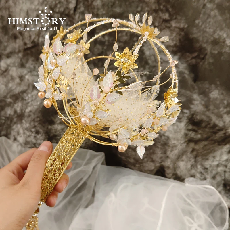 

HIMSTORY Luxury Crystal Bridal Fan Cane Hand Bouquet Chinese Style Ancient Gold Metal Flowers Round Wedding Bouquets Accessories