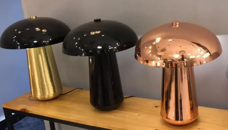 Гриб Утюг Led Настольная лампа современная простая настольная лампа дома деко рядом с настольные лампы для Гостиная исследование Чтение Настольная лампа светильник