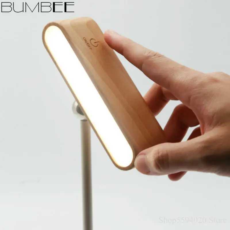 Деревянная прикроватная настольная лампа в скандинавском стиле простой