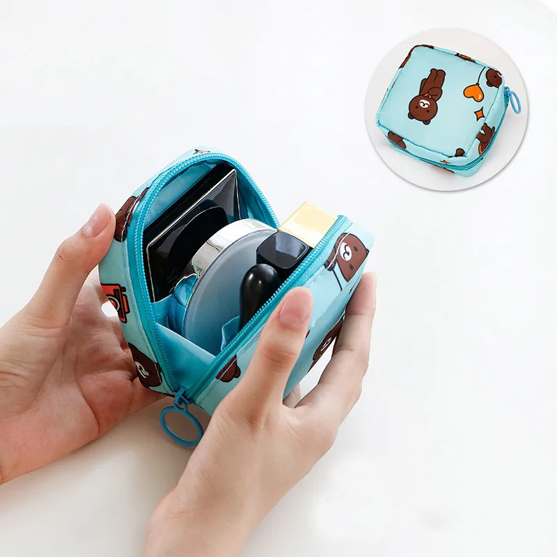 Blue 1 Pc Mini Women Cosmetic Bag 3D Print Girl Lipstick Make Up Bag Travel Makeup Pouch Lipstick Organizer Case Trousse - Цвет: Blue