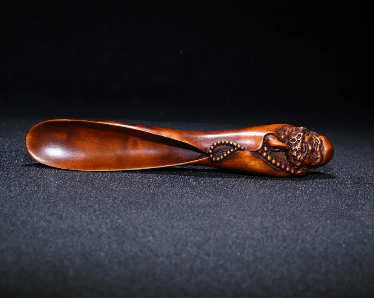 

6"Tibet Temple Collection Old Boxwood Hand-carved Bodhidharma Dharma statue Tea shovel Office Ornaments Town House Exorcism