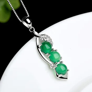 

Jewelry Green Chalcedony Green Beans Pendant Traditional Ethnic-Style Agate Pendant Diamond Set Necklace Women's