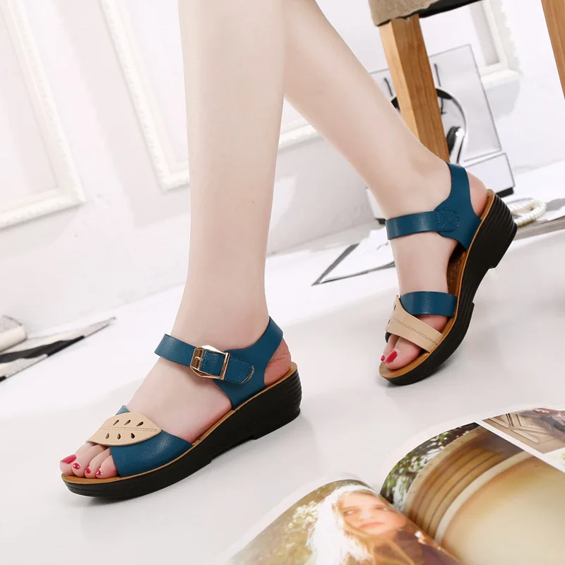 

2019 Summer New Style Mom Sandals Women's Flat Middle-aged Comfortable Anti-slip Soft-Sole Old Man Slippers Shoe