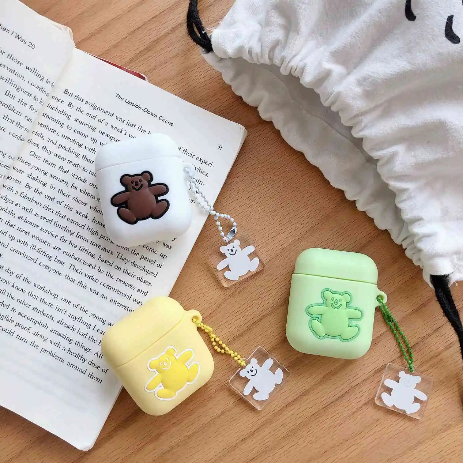 

For AirPods 2/1 Case cartoon Bear mini case with key ring Accessories Silicone Case Wireless Earphone Cover sFor Air pods fundas