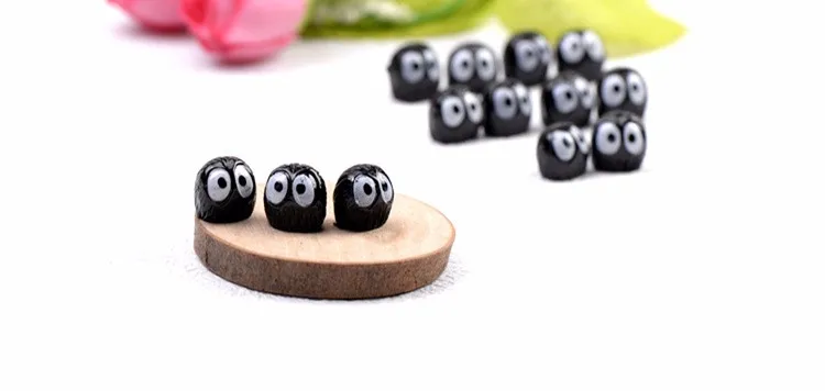 100PCS Spirited Away Miniature Figurines Toys Cute Lovely Model Kids Toy 1CM PVC Japan Anime Children Action Figure