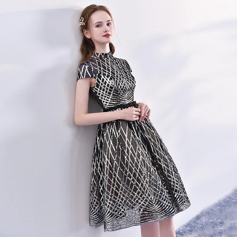 

Cocktail Dress Royal Blue Short Sleeve Sequined Robe De Soiree Fashion Designer Lace Elegant Zipper Cocktail Gowns 2019 LX370