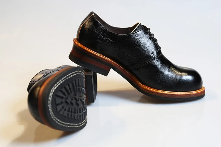 

Youth wild England wind low to help black leather round head retro casual tooling Derby shoes men and women tide summer