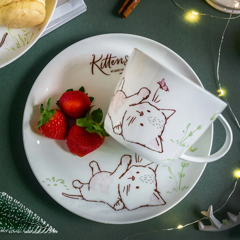 

2-piece Cartoon Pink Cat Dinner Plate Mug Set Ceramic Dishes Milk Mug Water Cup Christmas Dinnerware (8 inch Plate + 450ml mug)