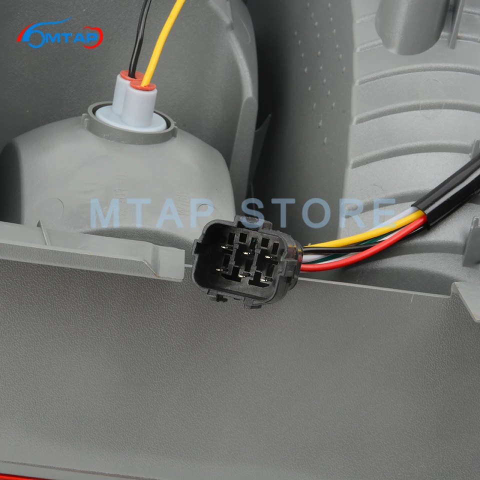 Rear Tial Brake Light Stop Lamp With Bulbs For KIA For SPORTAGE 2007 2008 2009 2010 2011 2012 Car Taillight Tail Light