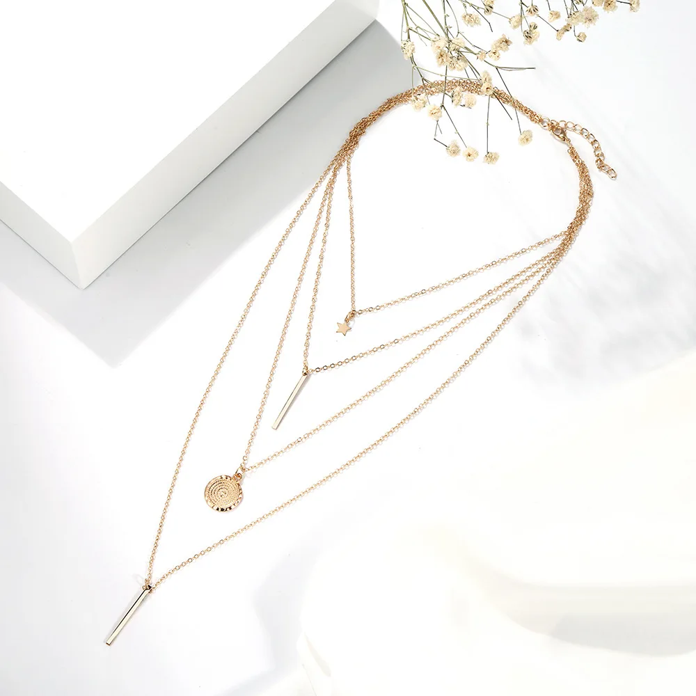 

2019 Hot New Geometry Round Pentagonal Star Pendant Multi-layer Alloy Necklace Layered Necklace Necklace Women Pendant Necklace