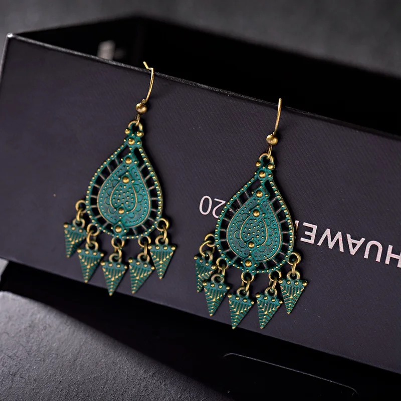 TopHanqi, антикварные индийские ювелирные изделия Jhumkas, бронзовые, зеленые, полые геометрические Висячие серьги для женщин, богемные этнические висячие серьги с кисточками