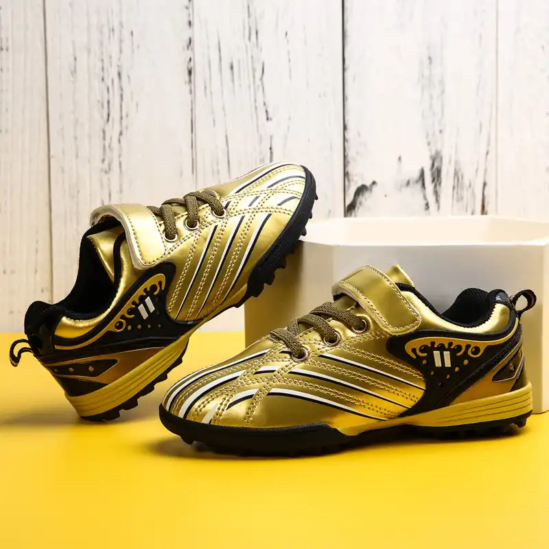 girls football trainers