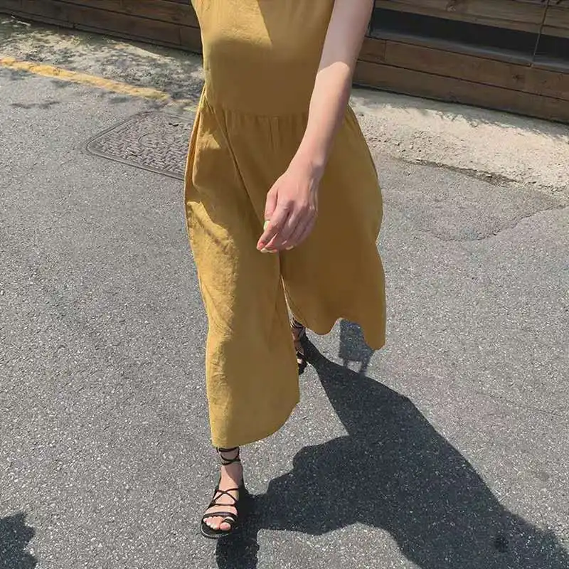 LANMREM 2020 New Summer Solid Color Square Collar Sleeveless Sling Jumpsuit Women Korea Loose Cotton Linen Clothing Tide PF424 LANMREM 2020 New Summer Solid Color Square Collar Sleeveless Sling Jumpsuit Women Korea Loose Cotton Linen Clothing Tide PF424