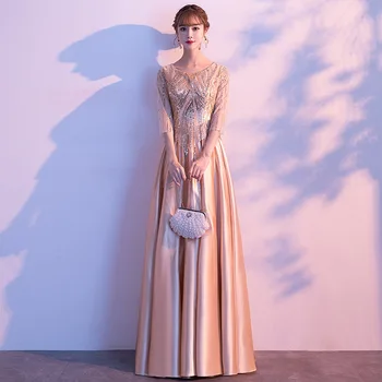 

Half Sleeve Female Lace Sequins Bride Wedding Dress Satin Qipao Round Neck Pleated Dresses For Young Lady Robe De Soliree