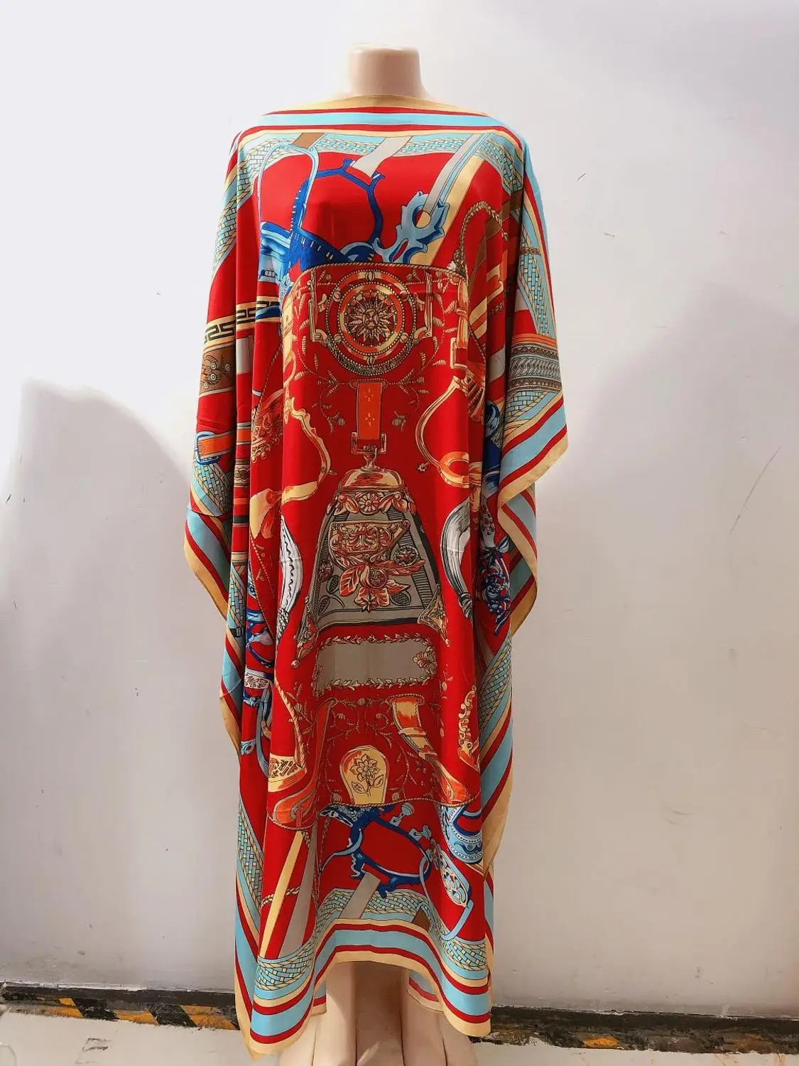4 цвета s Длина платья: 128 см Обхват груди: 176 см Новые Модные платья с принтом Дашики Женская Длинная блузка Yomadou цветной узор оверсайз - Цвет: AS PICTURES