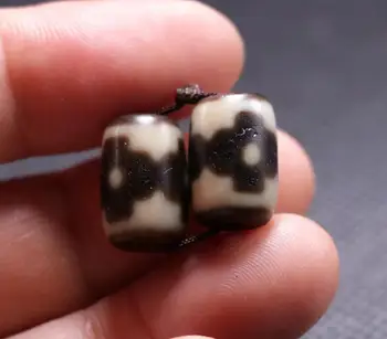 

Collectible Treasure Pair of 5A Magic Tibetan Old Oily Ivory Color 3 eye dZi Bead 15*10mm