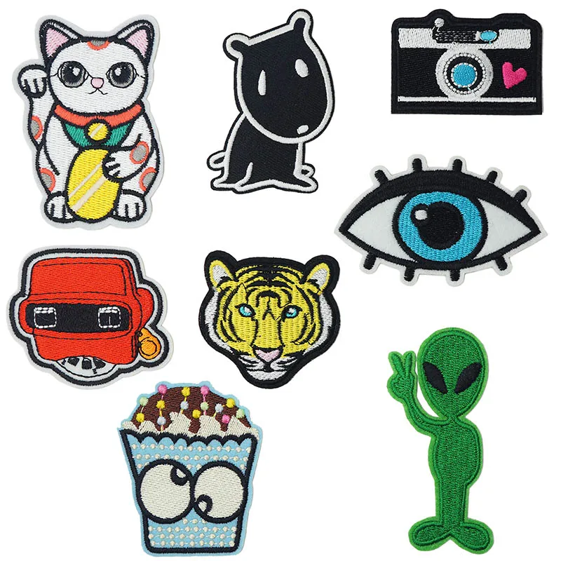 03 Fortune Cat Snake Camera