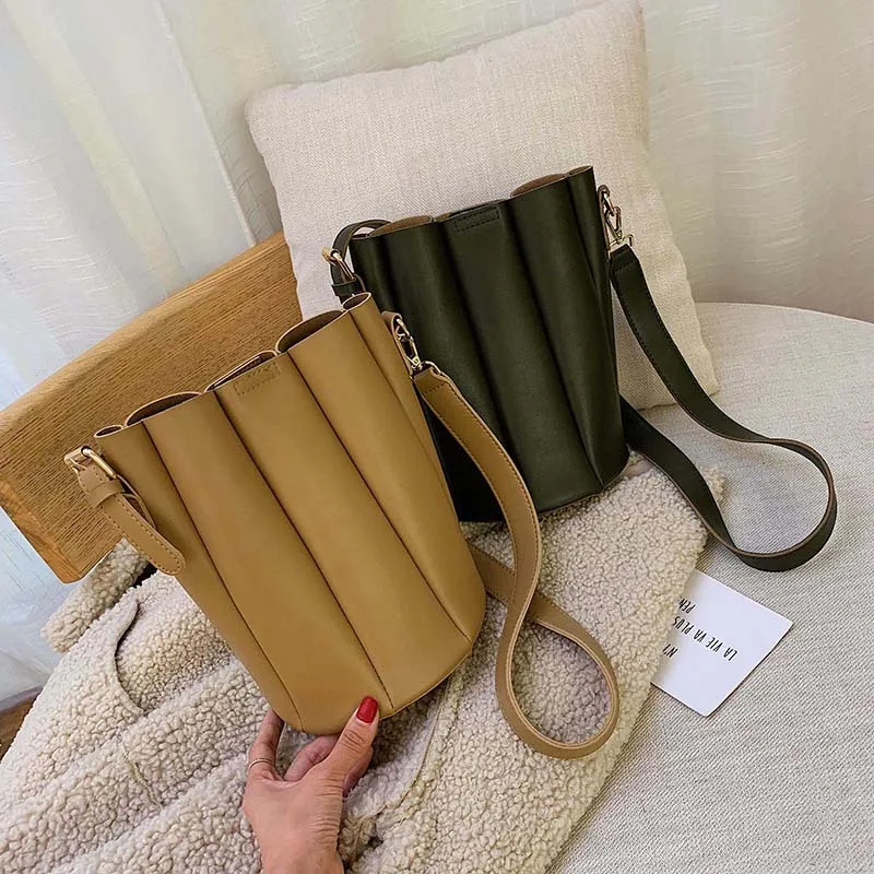 

2019 New Style Fence Bar-shaped Bucket Bag Fashion Simple Shoulder WOMEN'S Bag