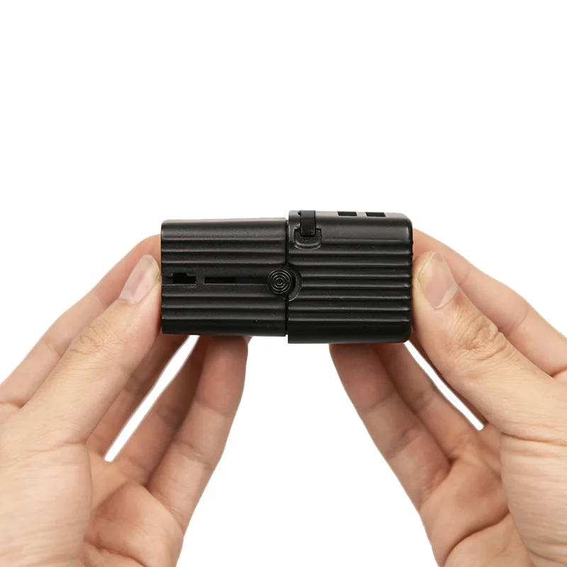 

Evo Globally Applicable Travel Charger Portable USB Charger Conversion Plug