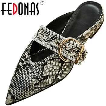 

FEDONAS Cow Patent Leather Women Pumps Metal Buckle Pointed Toe Sandal Spring Summer Square Heeled Elegant New 2020 Shoes Woman