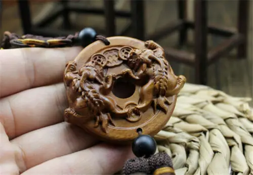 Резьба по дереву китайское богатство двойной Pixiu Pi Yao Dragon Автомобильная подвеска