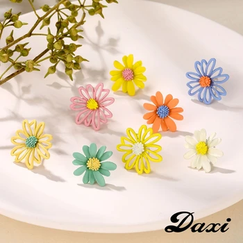 

DAXI Trendy Flower Stud Earrings For Women Sunflower Ear Rings Statement Geometric Fashion 2020 Earings Women Accessories