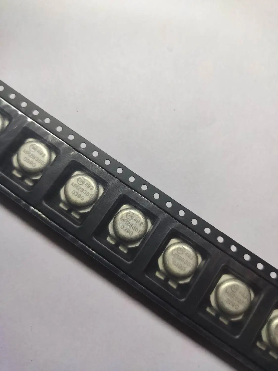 Free shipping MR2835SKG MR2835SK MR2835S Overvoltage Transient ...