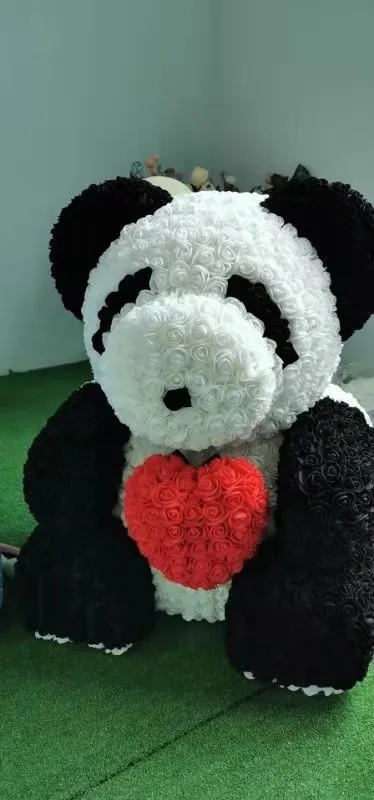 Большой розовой мишкой - Цвет: heart panda