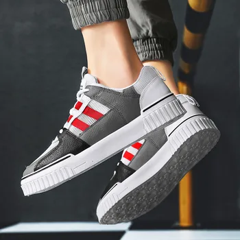 

New mesh breathable sneakers High Top Man Casual Shoes Canvas Outdoor Sneakers Mens Breathable Leisure Shoes Flats Zapatillas