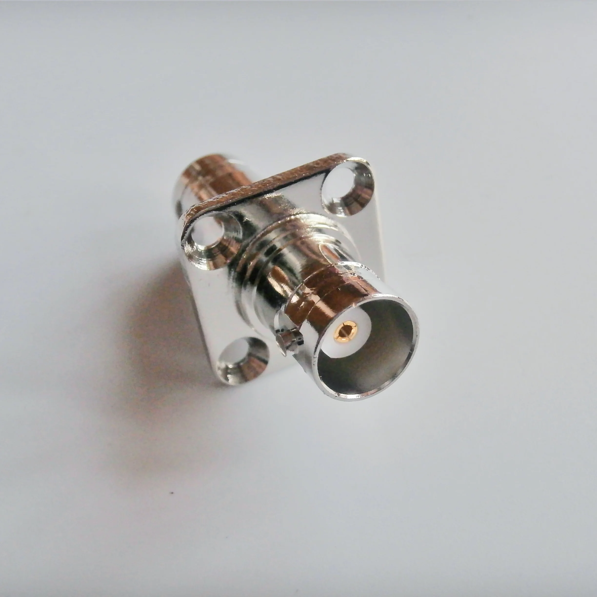 

BNC To BNC Q9 Connector Socket Q9 BNC Female To BNC Female Plug 4 Hole Flange Panel Mount Nickel Brass RF Coaxial Adapters