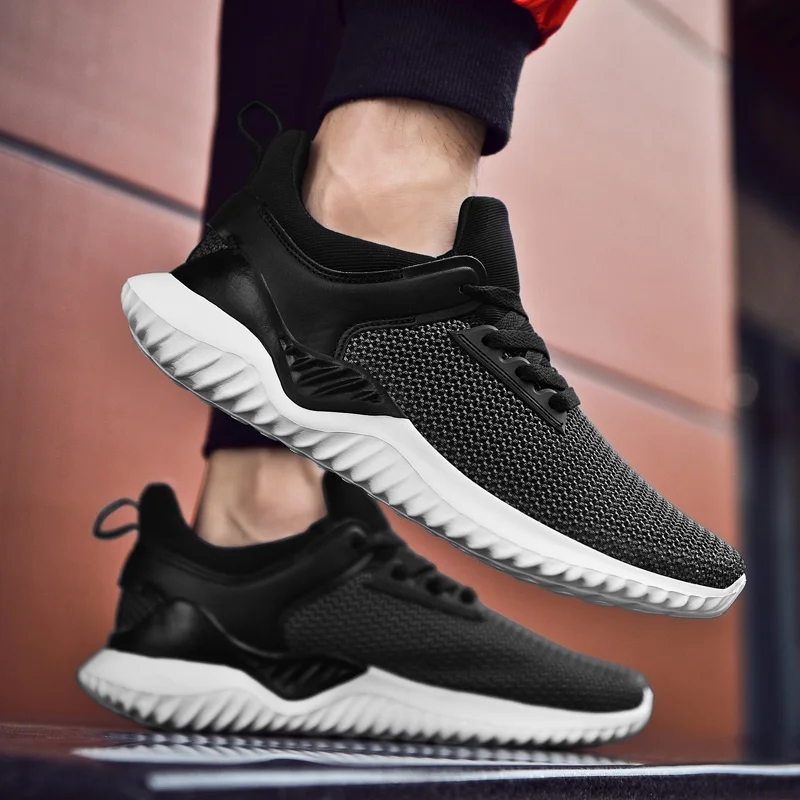 Lightweight Running Shoes Men Simple Classic Breathable Male Casual Shoes Man Jogging Sneakers Outdoor Lace Up Walking Footwear