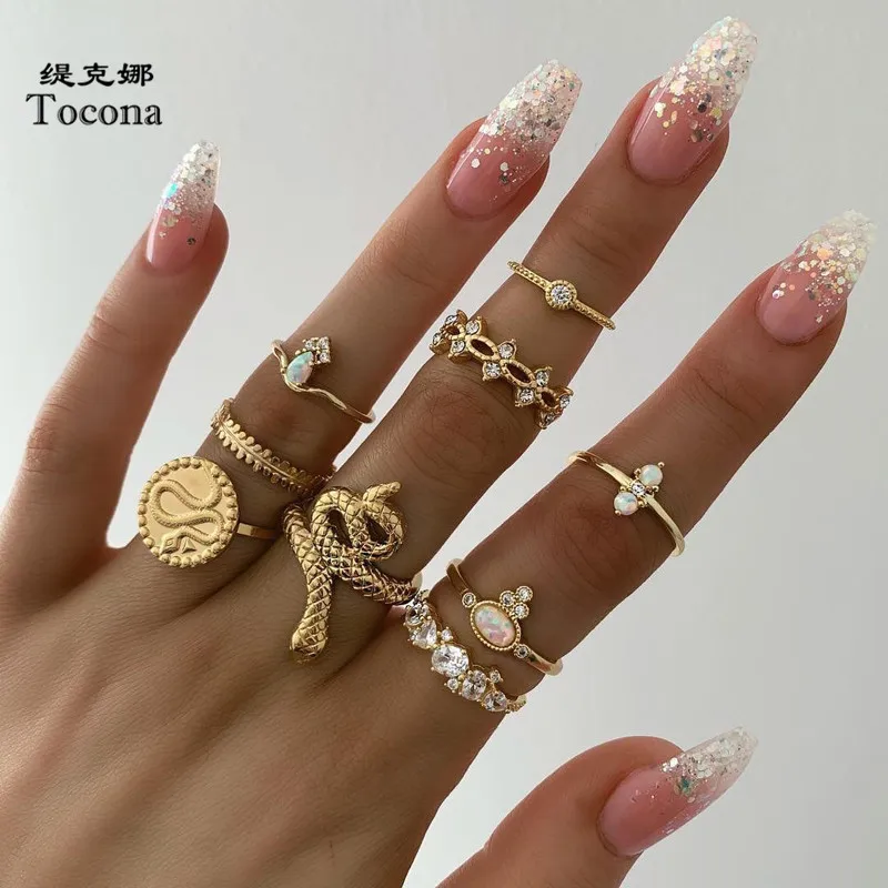 Tocona 9pcs/sets Luxurious Gold Rings for Women Hard Clear Crystal Stone Snake Hollow Round Geometric Jewelry бижутерия 7054