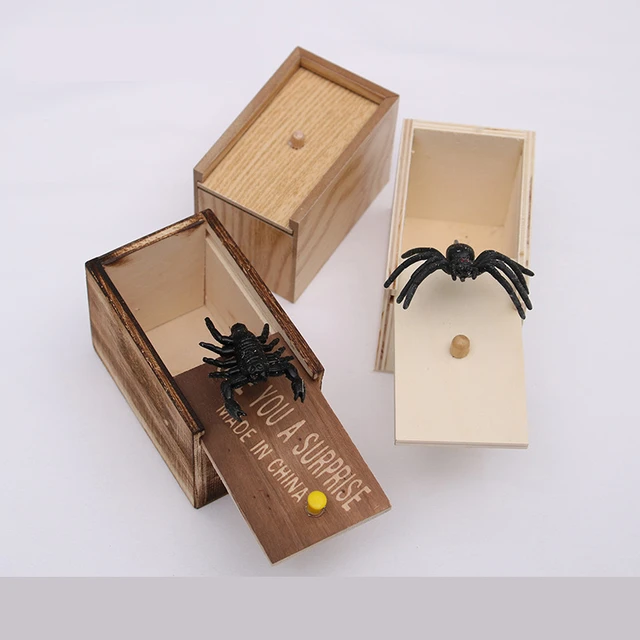 New Trick Spider Funny Scare Box Wooden Hidden Box Quality Prank Wooden Scare Box Fun Game Prank Trick Friend Office Toy Gift 3
