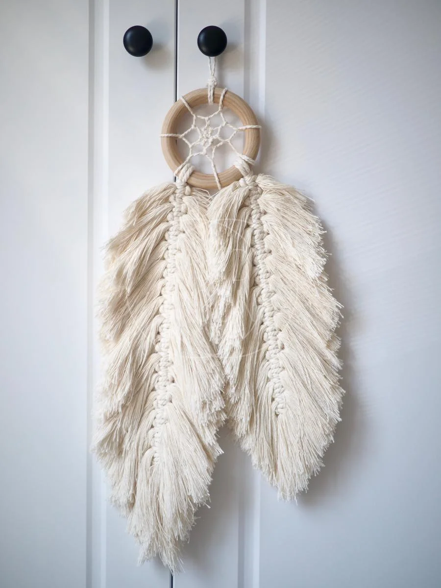 

Bohemian Macrame Wall Hanging Handmade Feather Dreamcatcher Home Decoration Accessories Feathered Charm Car Wind Chimes Tapestry