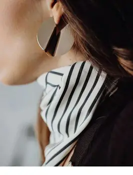 

Women Scarf Classic Striped Silk Scarf