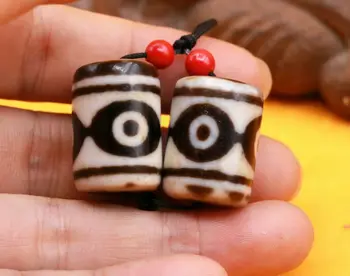 

Energy Magic LKbrother Talisman Treasure Pair of Energy Tibetan Oily Old 3 eye Tiger-tooth Totem dZi Bead 25*17mm