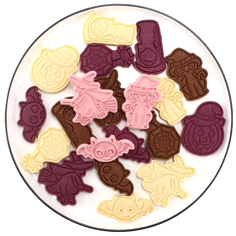 6pcs/set Halloween Cookie Cutters Mold 3D Cartoon Biscuit Stamp Mold Baking Accessories Bakery Mold for Halloween Baking